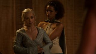 Emilia Clarke – Game of Thrones s03e08 (2013) HD 1080p!!!-9