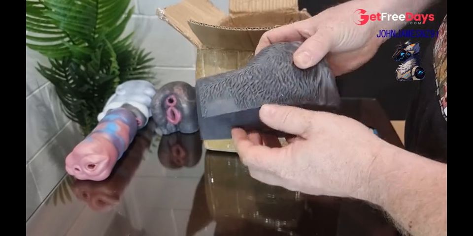 Unboxing  Review of order from Delices Defendus. Masturbators and Dildo NOT SPONSORED
