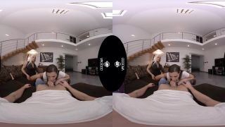 Porn online VR3000 presents How to give GOODHEAD – Blanche Bradburry, Sofia Lee-2