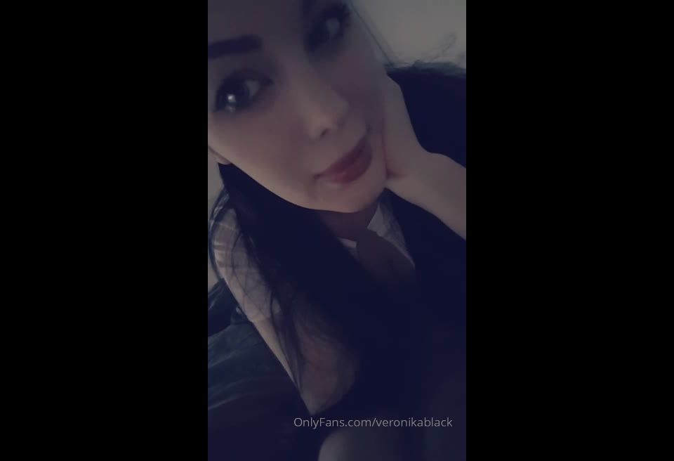 Veronika Black VeronikablackThank you so much you guys V x Happy New Year - 31-12-2019 - Onlyfans