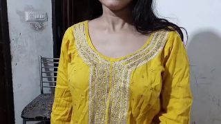 18 Year Old Indian Girl Desi aunty ko paise dekar lalchi ko chod kar pregnant kar diya-2
