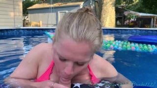 Ellie Brooks - mrselliebrooks () Mrselliebrooksihopetheneighborssawmesuckingcoc-9