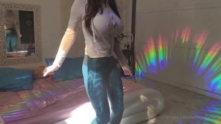beckywhyte15  Bouncing tits 04-05-2021-2