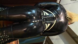 Schlagendegirls – Lady Cynthia – Bizarre humiliation Part 4 Femdom-3