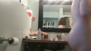 Cute girl with nice ass before shower. hidden cam-3