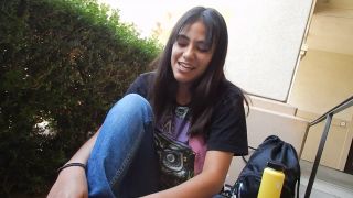 Footfetish 18yo Julianna Says She Loves Feet! - Foot Fetish-9