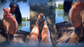 Mistress Raven FD - WORSHIP MY RIVER FEET - Goddess feet-5