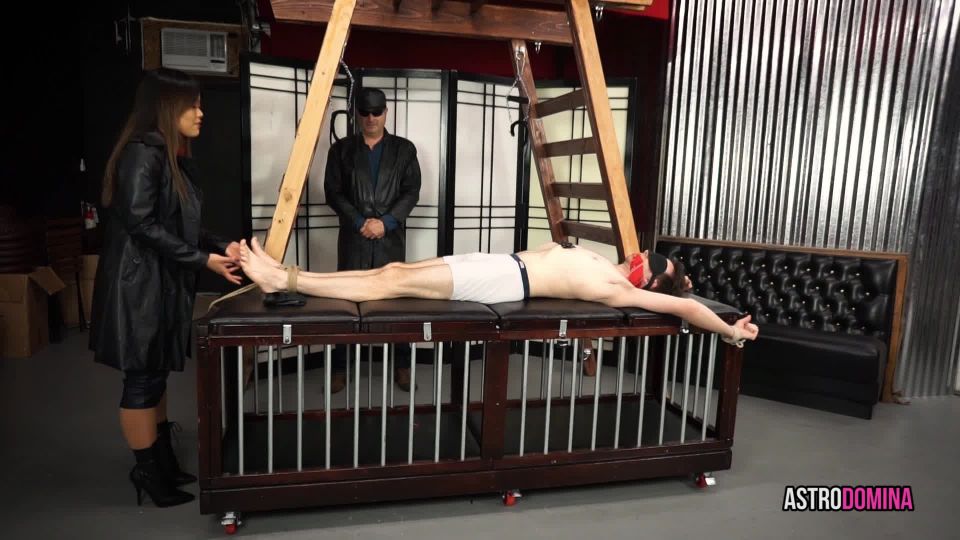 adult clip 27 MADAM LEATHER - tickling - fetish porn birth fetish