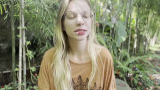Blonde How to eat your come-0