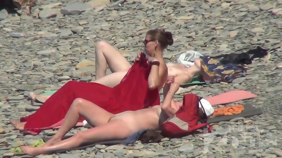 Porn online Voyeur nudism – One of the girls has all the signs of pregnancy (AVI, FullHD, 1920×1080) Watch Online or Download!
