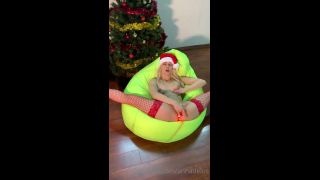 Anna Delos () Annadelos - christmas masturbation 22-12-2020-8