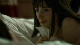 Natasha O’Keeffe, Neve McIntosh – Lip Service s02e06 (2012) HD 720p!!!-8