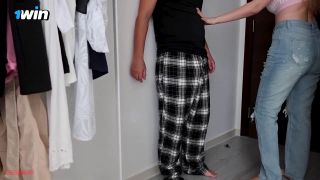 Sex Anal sex with my Stepmom is the best gift for my 18th birthday.-2