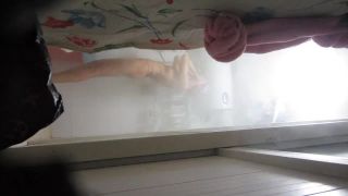 friends_roomate_shower_voyeur-1