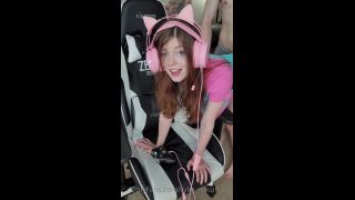 Rylie Rowan PART 1 BG Rylie Rowan - [OF] - Gamer GF Fucked During Livestream-5