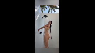 Brunette Girls Porn Lil.misssy (lil.misssy) - Washing myself in public outdoor shower-7