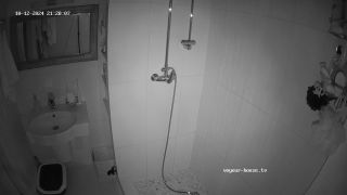 Pearl Shower, 12 10 2024 720P - Voyeur-9