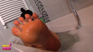 Porn online Petra Feet - Barefoot femdom-0