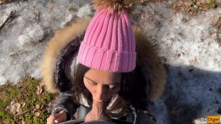 Met A Lost Girl In The Forest And Fucked Her With Cum In Her Pussy  Creampie 1080p-2