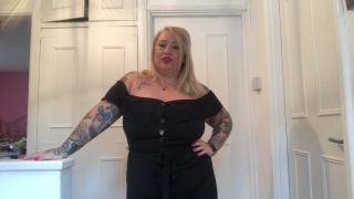 Tattooedbustymia – Seduced By Gold Digger Step Mum tattoo -0