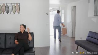 7185 Rachael Cavalli, Keiran Lee - Making Herself At Home-9